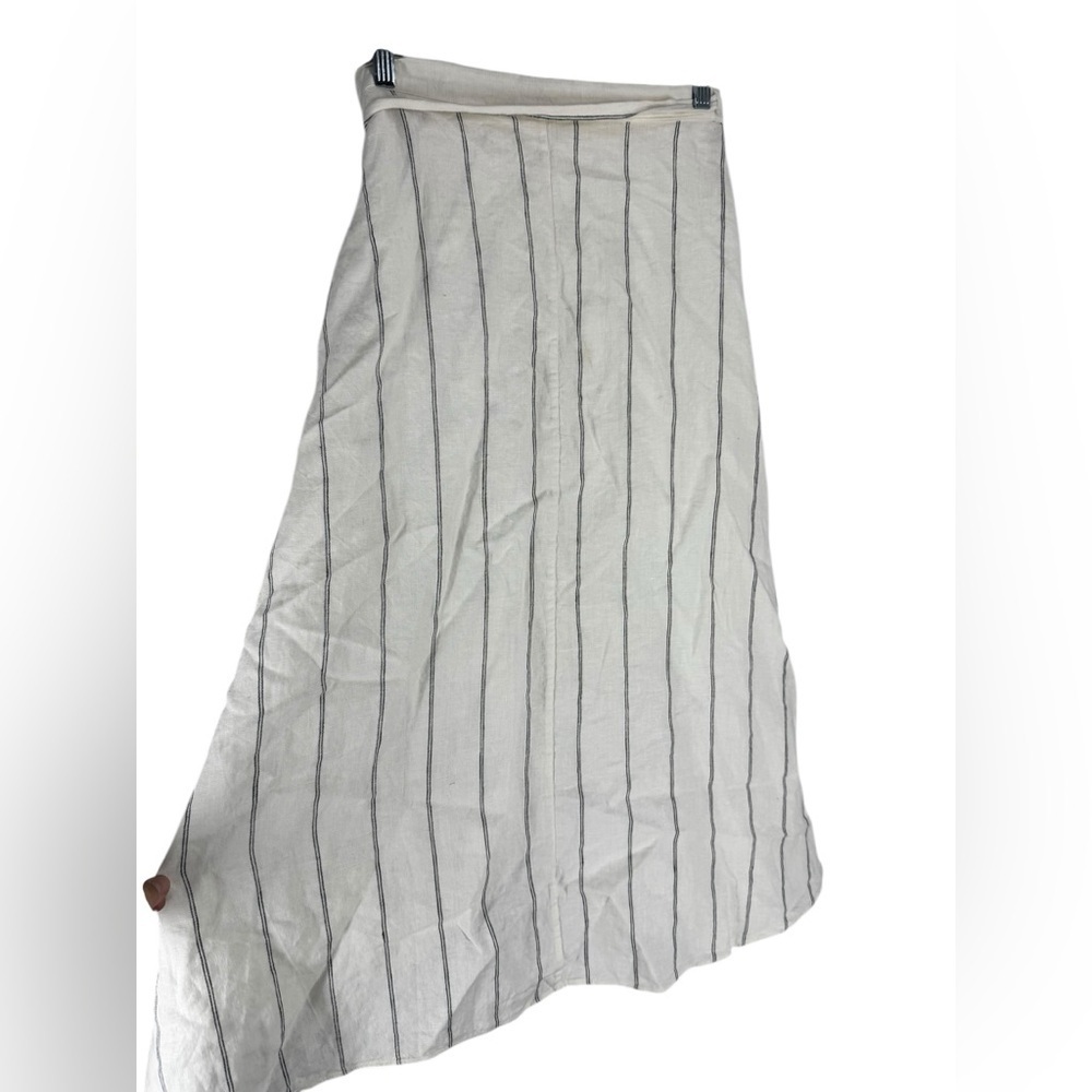 Aritzia Wilfred Eleta Skirt, color: white striped linen Size: Xs - Picture 6 of 11